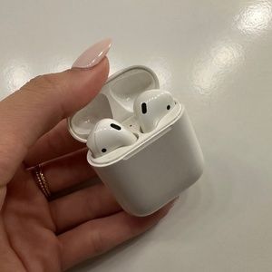 AirPods. 2nd Generation